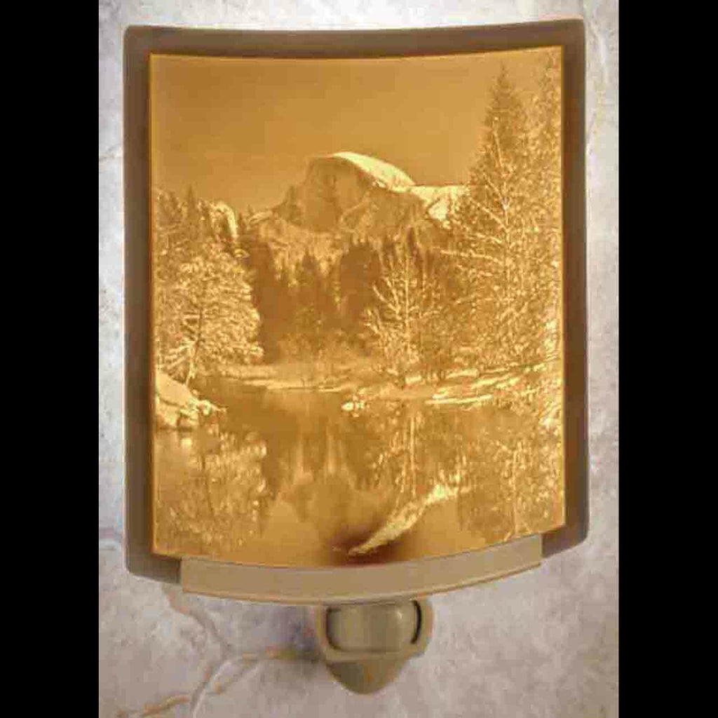 Lithophane Night Light - Half Dome at Yosemite